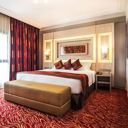 Отель Golden Tulip Le Diplomate Котону Экстерьер фото